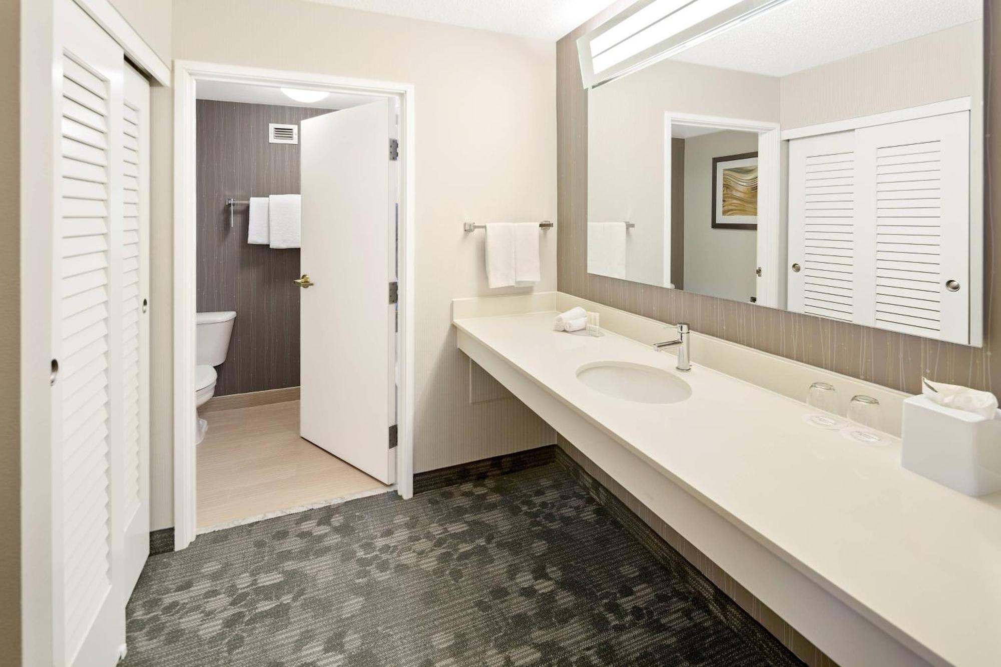 Courtyard By Marriott Bryan College Station Otel Dış mekan fotoğraf